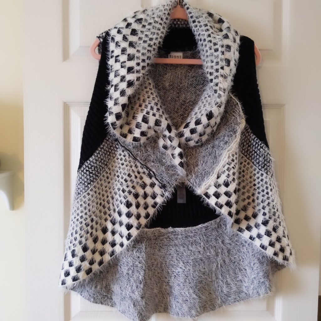Sioni Black And White Mixed Fabric Cardigan Vest Size Petite Sp/Mp
